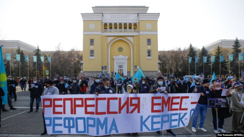 Қазақ тілінде сөйлейтін ұлтшылдар митинг өткізе алмай ма?.