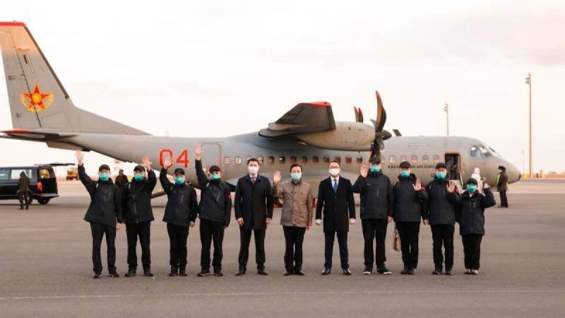 Қытайдан келген дәрігерлер Қазақстанда не істейді?.