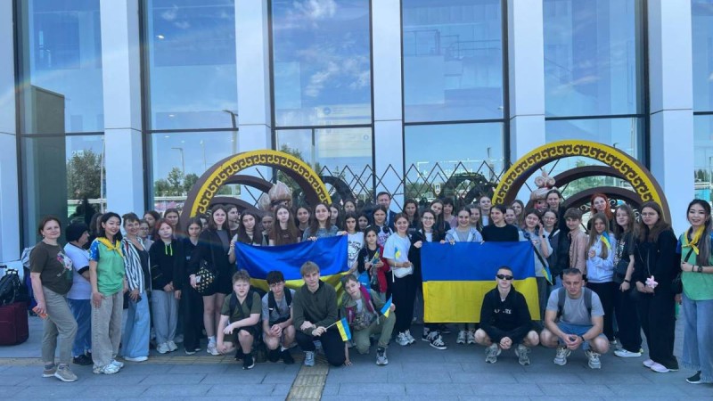 Украинадан келген 45 бала Қазақстанда демалуда.