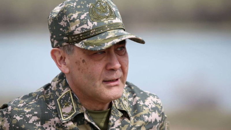 Қорғаныс министрі Арыстағы оқиға туралы: кешірім сұрайтын себеп көріп тұрған жоқпын (видео).