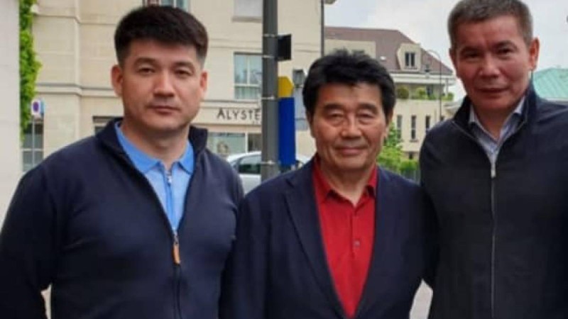 Мәди Манатбек: Парижге барған азаматтарға әкімдіктен, ҰҚК-ден хабарласып, мазалап жатыр екен.