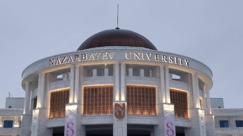 Назарбаев университетінің жатақханасында студент қыз көз жұмды.