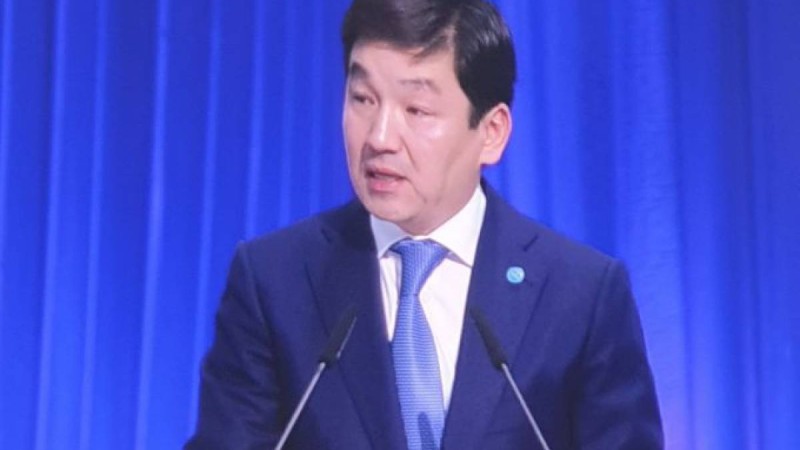 Бауыржан Байбек президентке: Ардагерлерге компьютер клубтарын ашып жатырмыз.