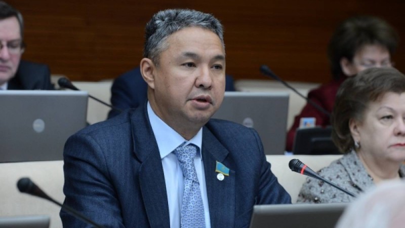 «Азат Перуашевтың ұсынысы жаңа идея емес».