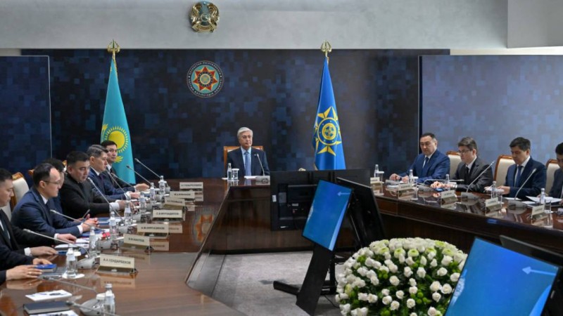 Мемлекет басшысы Ұлттық қауіпсіздік комитетінің басшылық құрамымен жиын өткізді.
