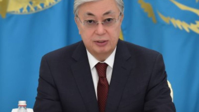 Тоқаев бір топ оқушыны сүйреп кеткен оқиғаны бақылауына алды.