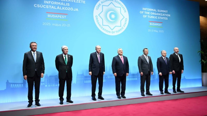 Президент Түркі мемлекеттері ұйымының бейресми саммитіне қатысты.