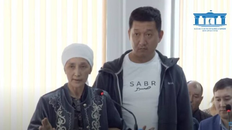 «Бұл оқиғаны еске алу өте ауыр». Сотта Шерзаттың апасы куәлік етті.