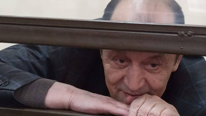 Ислам Әбішев пара алуға оқталғаны үшін бес жылға сотталды.