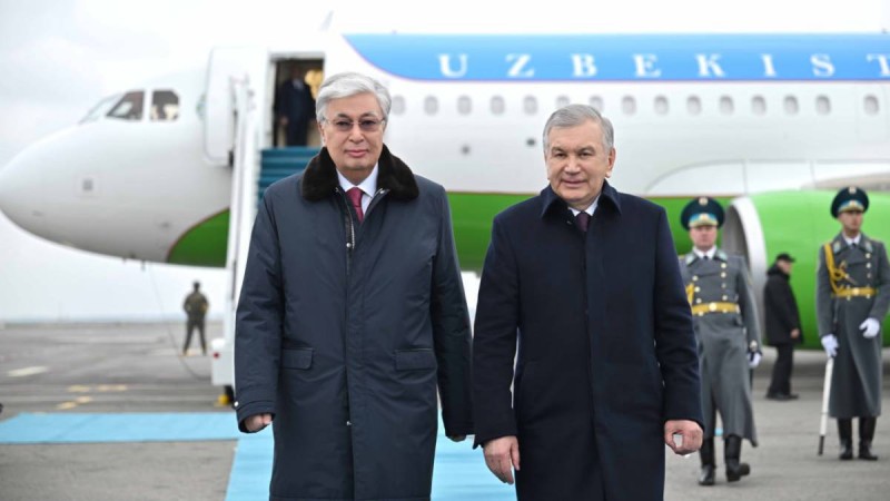 Өзбекстан Президенті Шавкат Мирзиёев Қазақстанға жұмыс сапарымен келді.