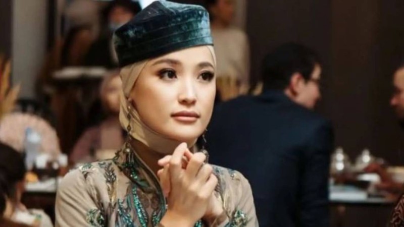 «Шымкент әкімдігі 300 млн теңге бөлген»: Мөлдір Әуелбекова әншілерге қатысты шындықты жайып салды.