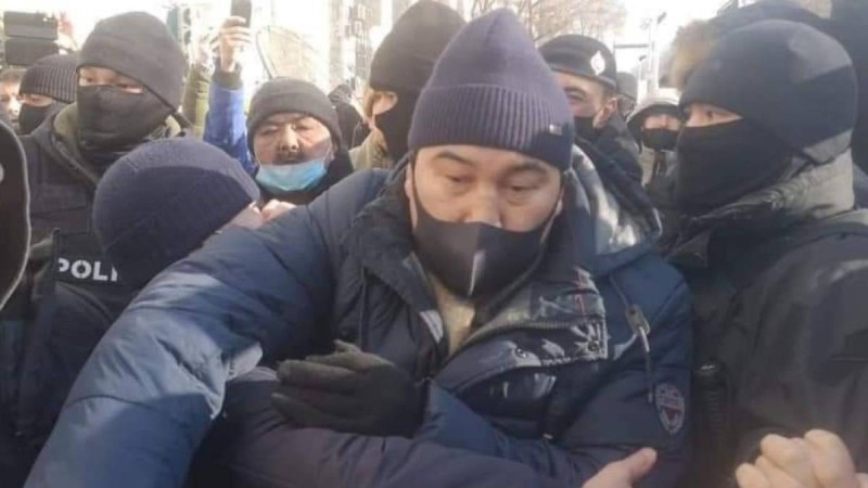 Жанболаттың Ермаханға айтқаны: Халықтан кешірім сұра!.