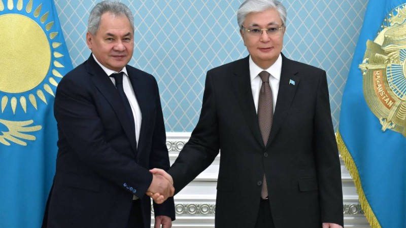 Президент Қасым-Жомарт Тоқаев Ресейдің Қауіпсіздік Кеңесінің хатшысы Сергей Шойгуды қабылдады.
