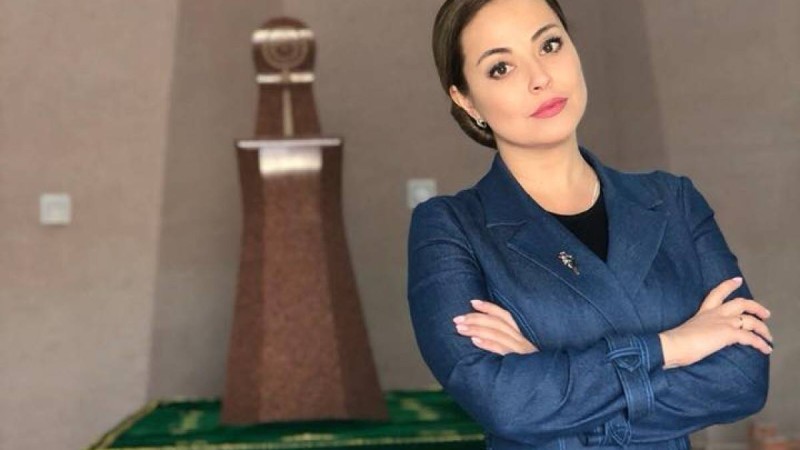 Бекбаева ханым қазақ қызын тоқпақтай беруге болады деп ойлайтын шығар — мәдениеттанушы.