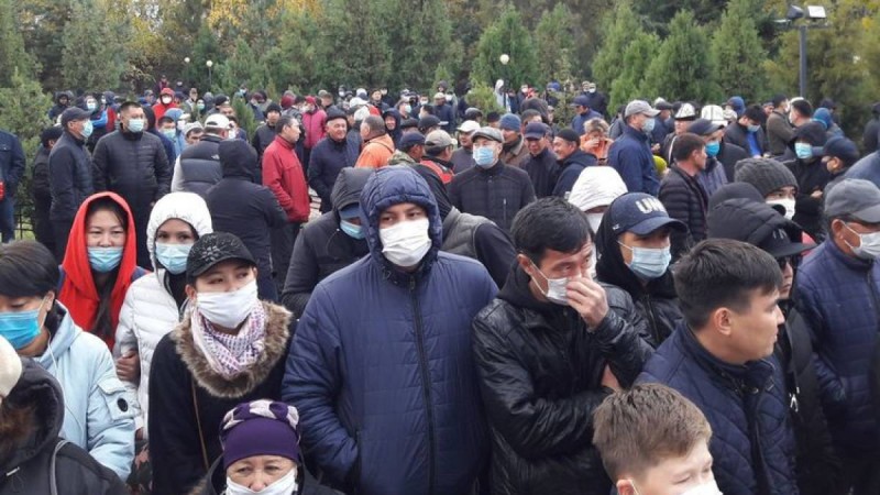 Алмазбек Атамбаев жақтастарының митингі өтті.