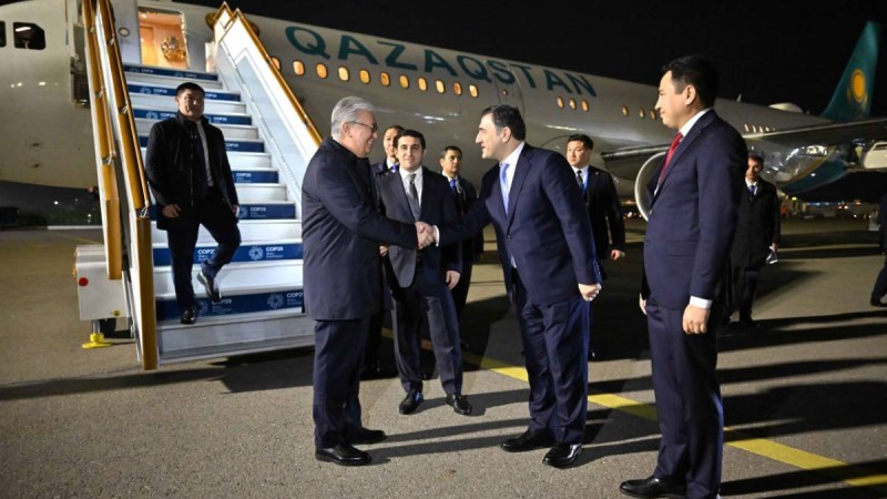 Тоқаев Бакуге барды.