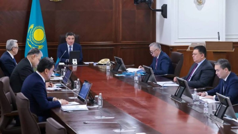 Бектенов қоқыс полигондарының құрылысын сынға алды.