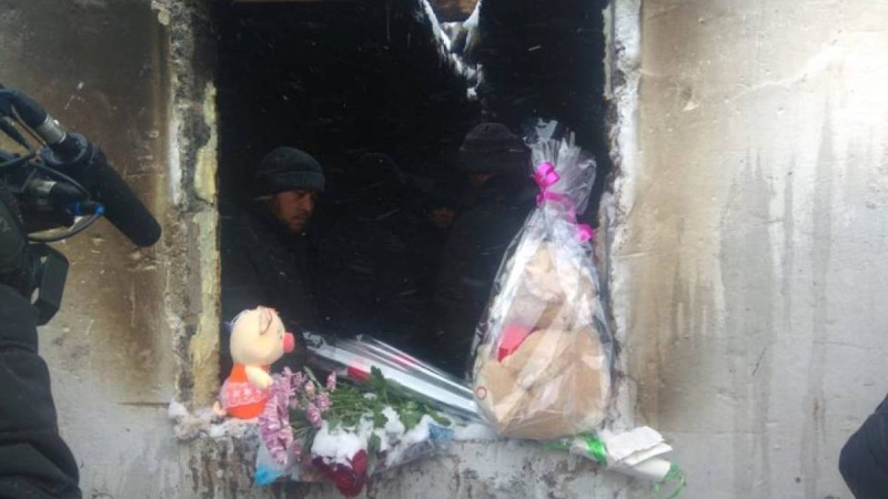 «Жерледің бүкіл Елімді бүгін , тас қоғам !..».