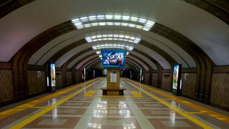 Алматы метросына жаңа қоршаулар қойылды.