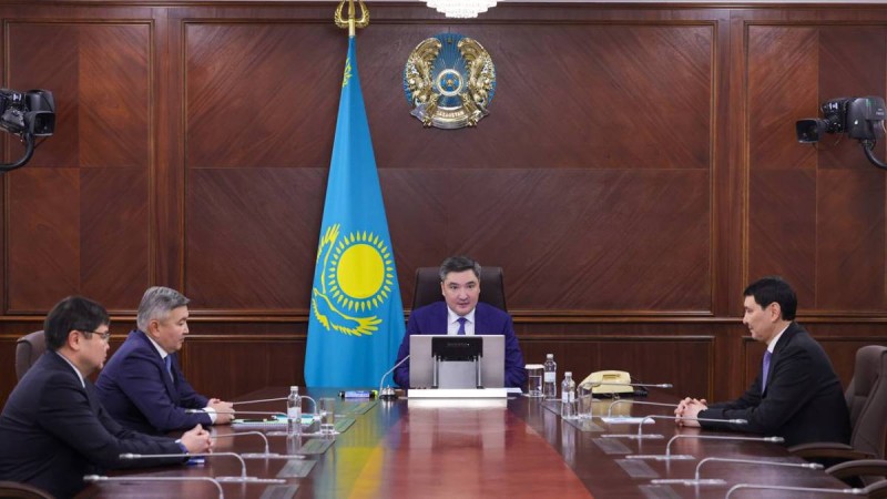 Аз сөйлеп, көп іс тындыру керек — Олжас Бектенов.