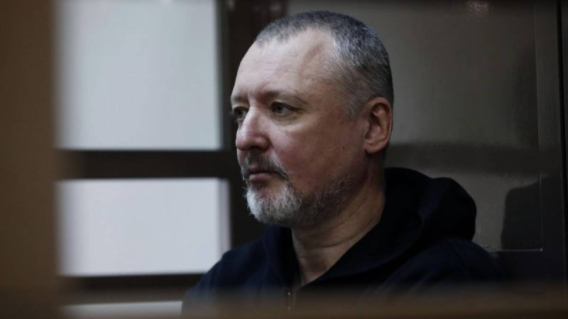 ДНР-дың бұрынғы қорғаныс министрі Игорь Стрелков сотталды.