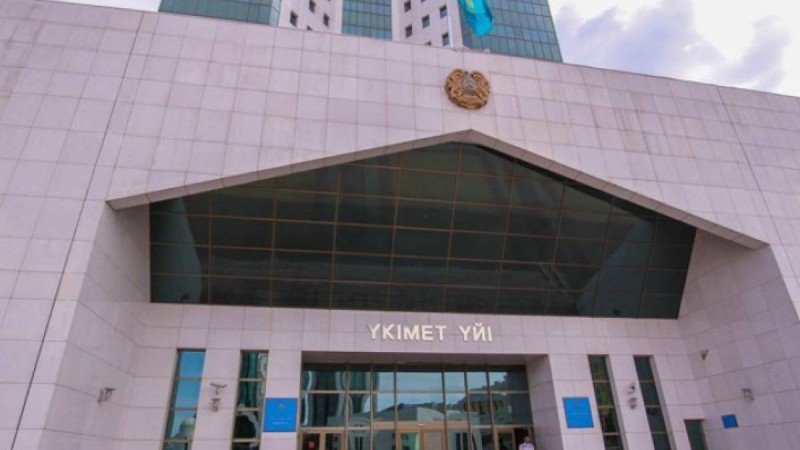 Министрлер мен әкімдер қазақ тілін білуге міндеттеледі.