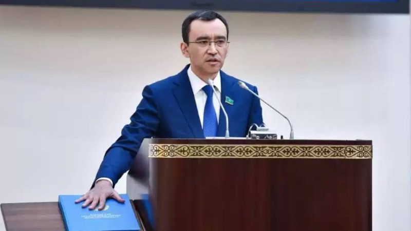 Мәулен Әшімбаев Сенат төрағалығына қайта сайланды.