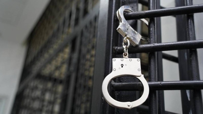 ҚТЖ-ның бұрынғы қызметкері әріптестерінен ақша жинап, қашып кеткен.