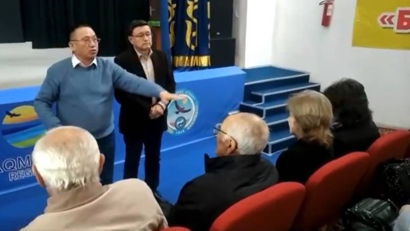 Нұрлан Әуесбаев: Перуашев пен Ертісбаев жылы орны үшін кез келген үкіметті мақтауға дайын.