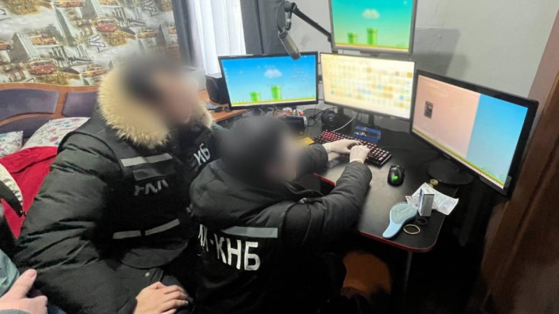 ҰҚК киберқылмыскерді ұстады.