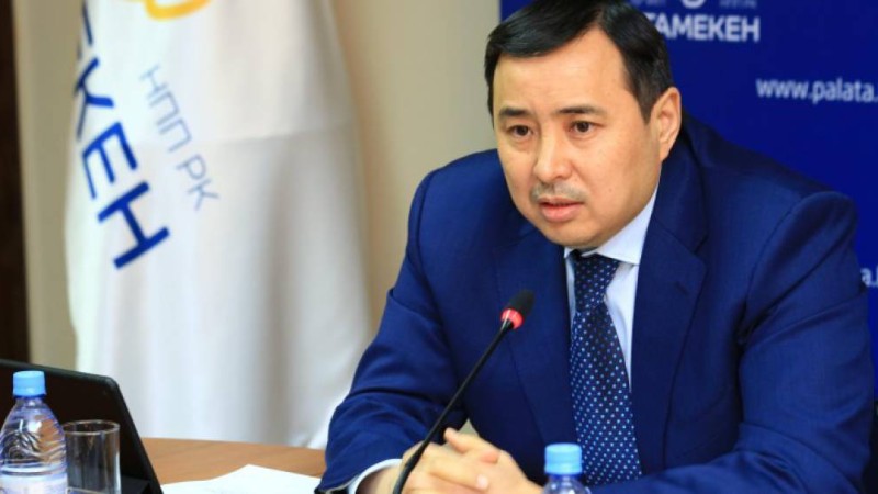 «Атамекеннің» бұрынғы басшысы Мырзахметов Қайрат Боранбаевты қамаудан ақшамен босатып алуды ұсынған — Прокурор.