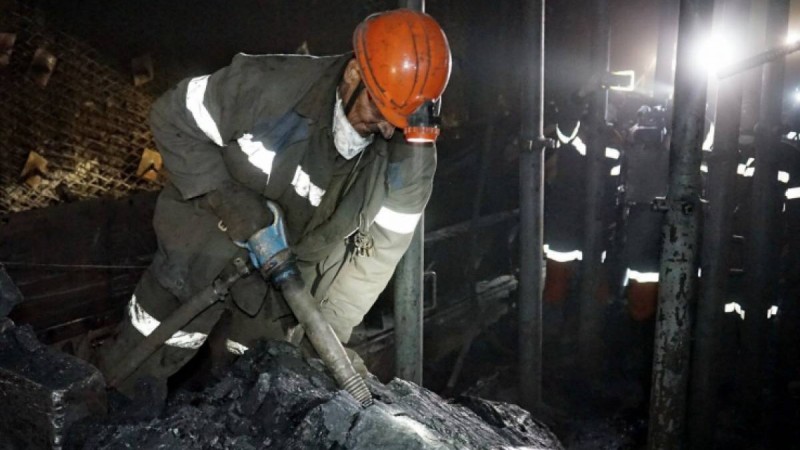 Әділдік және өркендеу» қоры кеншілердің зейнет жасын төмендету туралы петицияға қосылды.