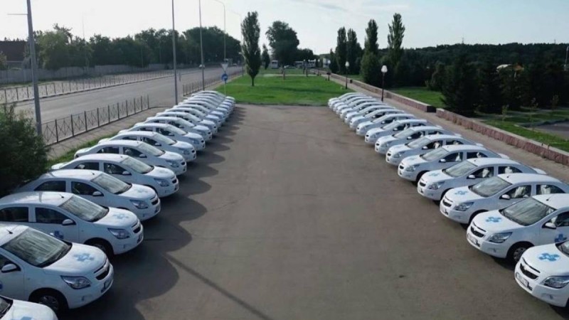Ветеринарларға қызметтік автокөліктер табыс етілді.