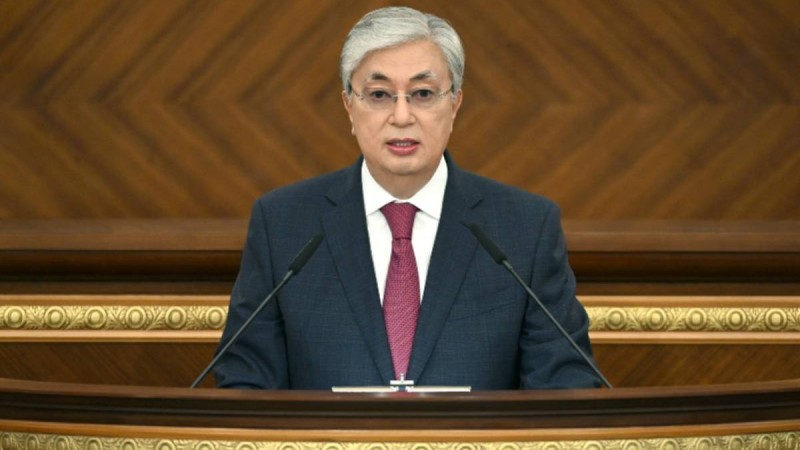 Тоқаев: Мемлекет басшысы саяси тұрғыдан бейтарап болуы қажет.