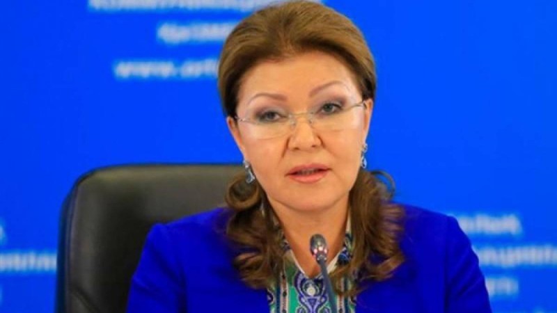 Дариға Назарбаева парламент сенатының төрағасы болып қайта сайланды.