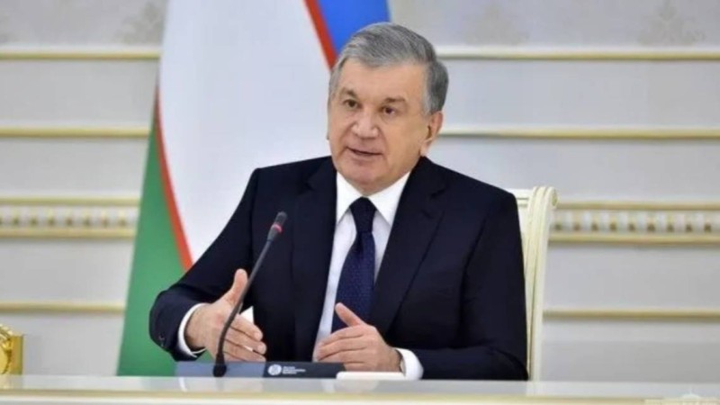 Өзбекстан президенті референдум арқылы Конституцияға түзету енгізуді ұсынды.