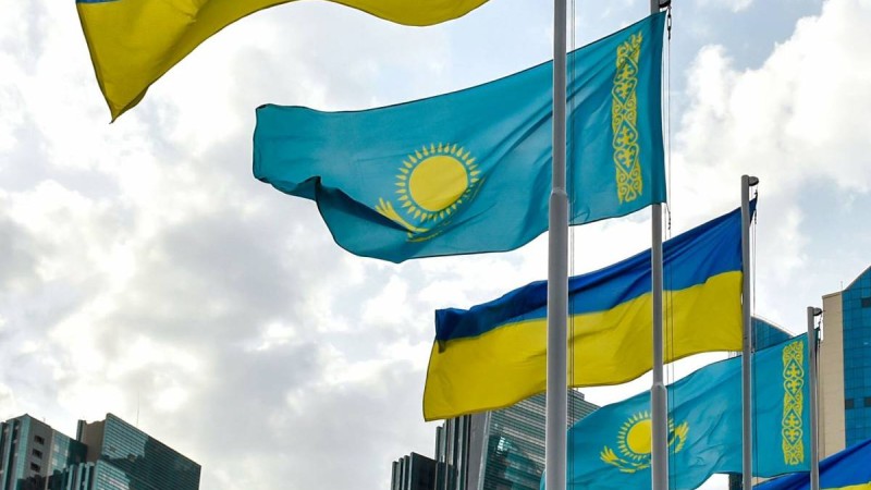 Қазақстан Украинаға гуманитарлық көмекке $2,2 млн бөлді.