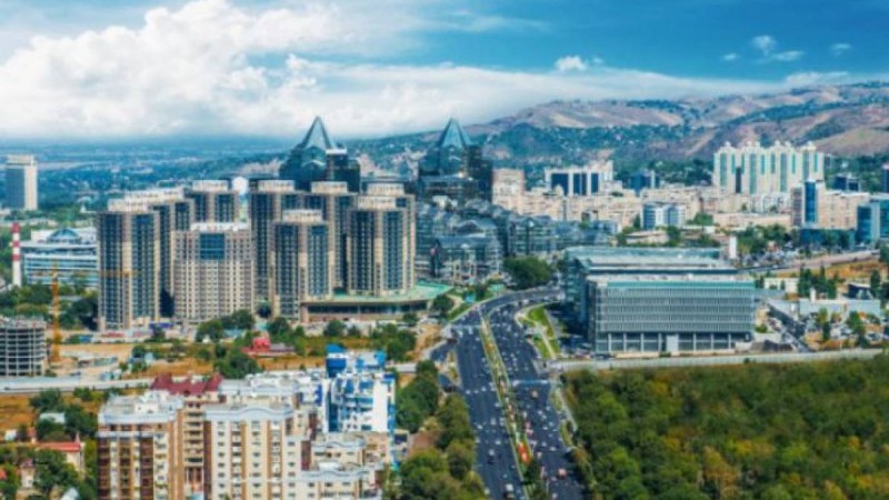 Шетелдік блогерлер 40 млн теңгеге Алматыны аралайды.