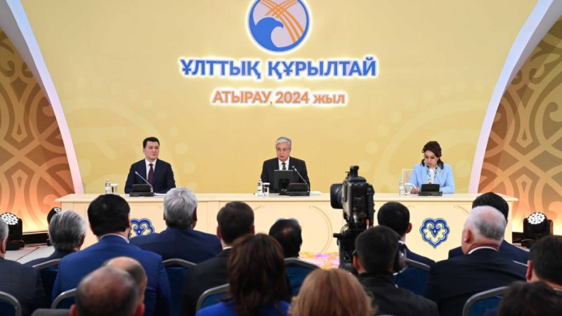 Атасына ескерткіш қоюды, көше беруді сұрайтындар көбейді.