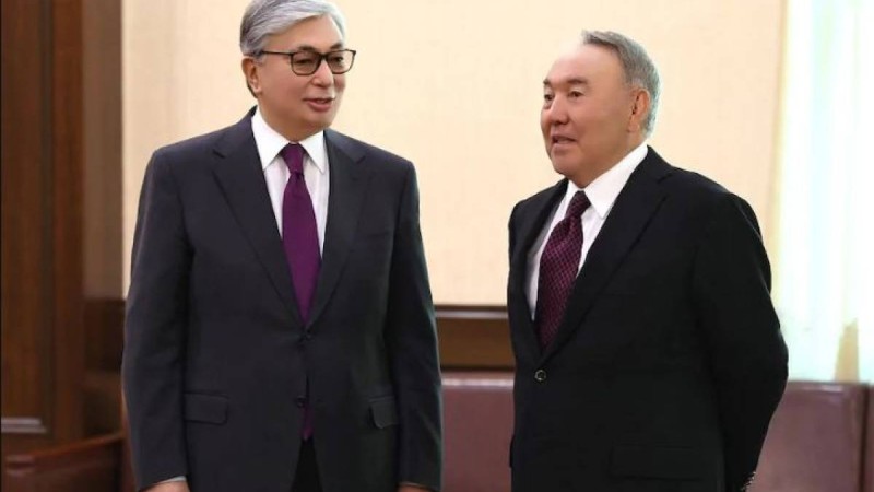 №184 жарлық: Назарбаевтың келісімін алмай Тоқаев шешім қабылдамайды.