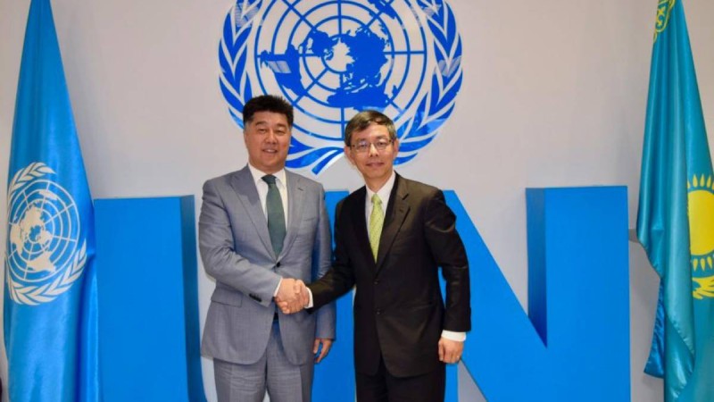 Астана мемлекеттік қызмет хабының басқарма Төрағасы Алихан Байменов «Enterprise Singapore» басшысымен кездесті.