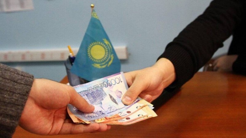 Ақтөбеде мектеп директоры пара алды деген күдікпен ұсталды.