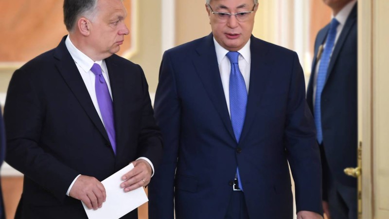 Мажарстан премьер-министрі В.Орбан Н.Назарбаев қабылдаған соң, президент Тоқаевпен кездесті.