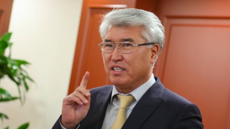 Арыстанбек Мұхамедиұлы: Ленин тірі және өмір сүре береді.