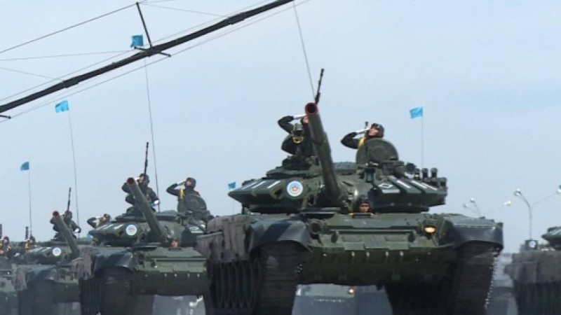 Қазақстан Тәжікстанға қайтарымсыз әскери көмек береді.