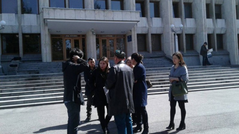 Ағайындар Алматыда шеруге шығамыз деп отыр.