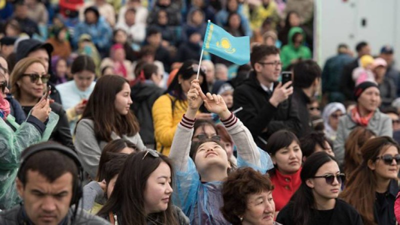 Партияның халық арасындағы танымалдығы — 95%, сенім — 72,4%.