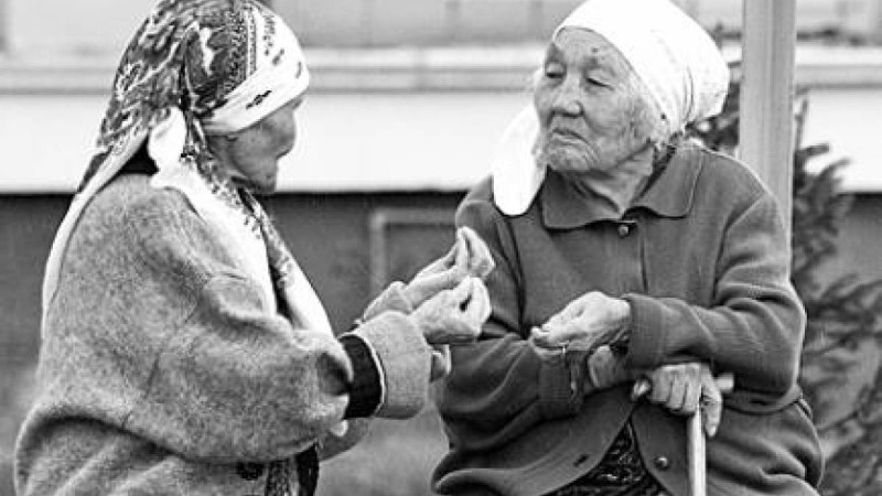 Заң бойынша балалар ата-анасының қамсыз өміріне жауапты.