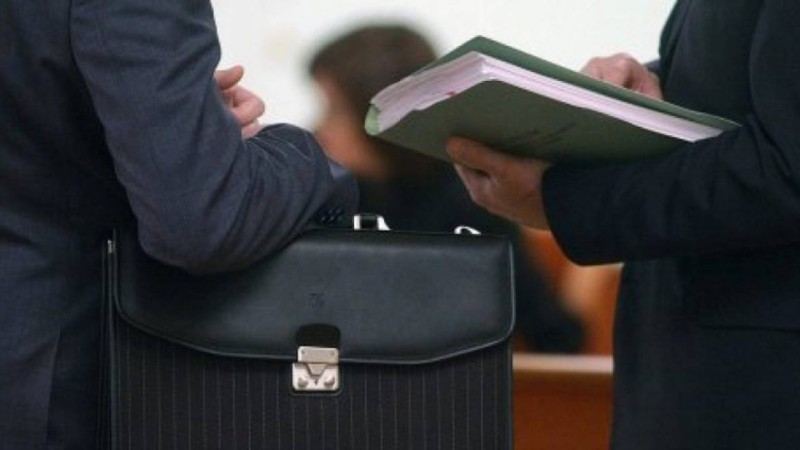 Мемлекеттік қызметкер жемқорлықтан жоғары тұруы тиіс.