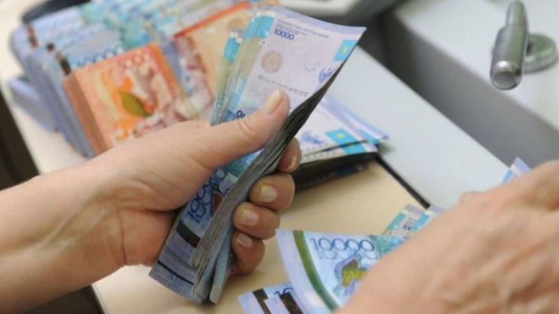 Отандық кәсіпкерлер өз жұмыскерлеріне 4,3 млрд теңге қарыз.